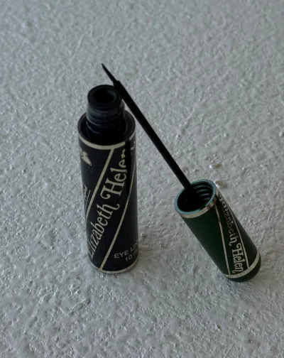 MS  Fluid Eyeliner