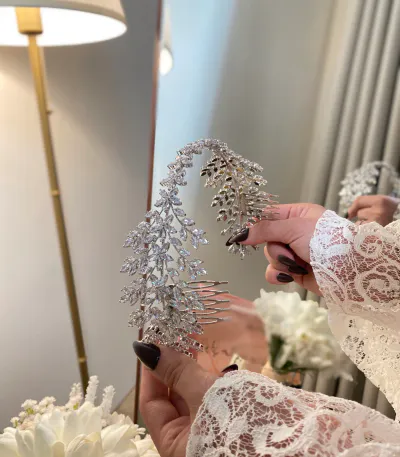 Head pieces 18