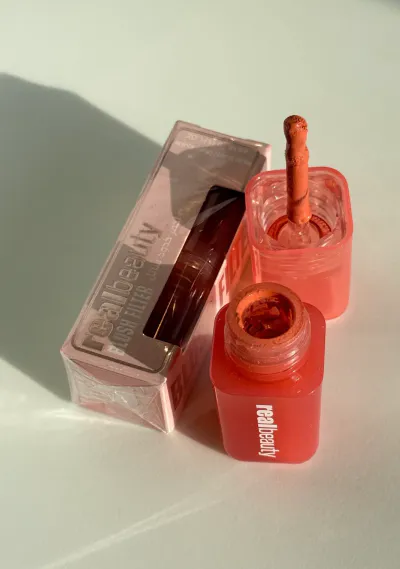 REALBEAUTY Blush Filter  peach sorbet