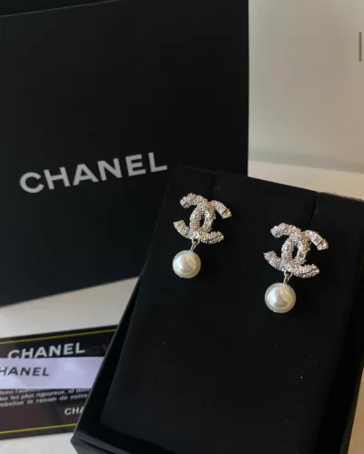 Earrings (e499)