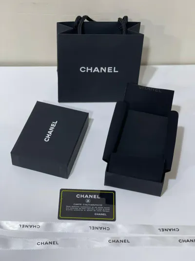 Chanel box