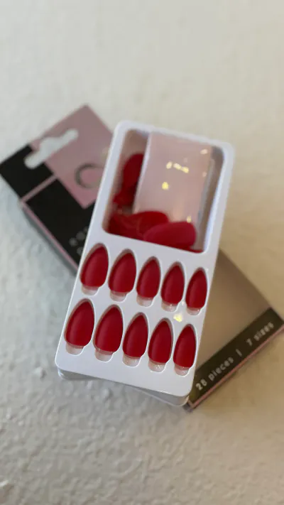 Easy Press-on Nails