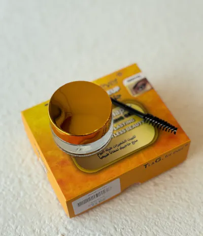 Eyebrow wax with brush kit