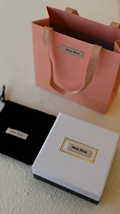 miu miu box